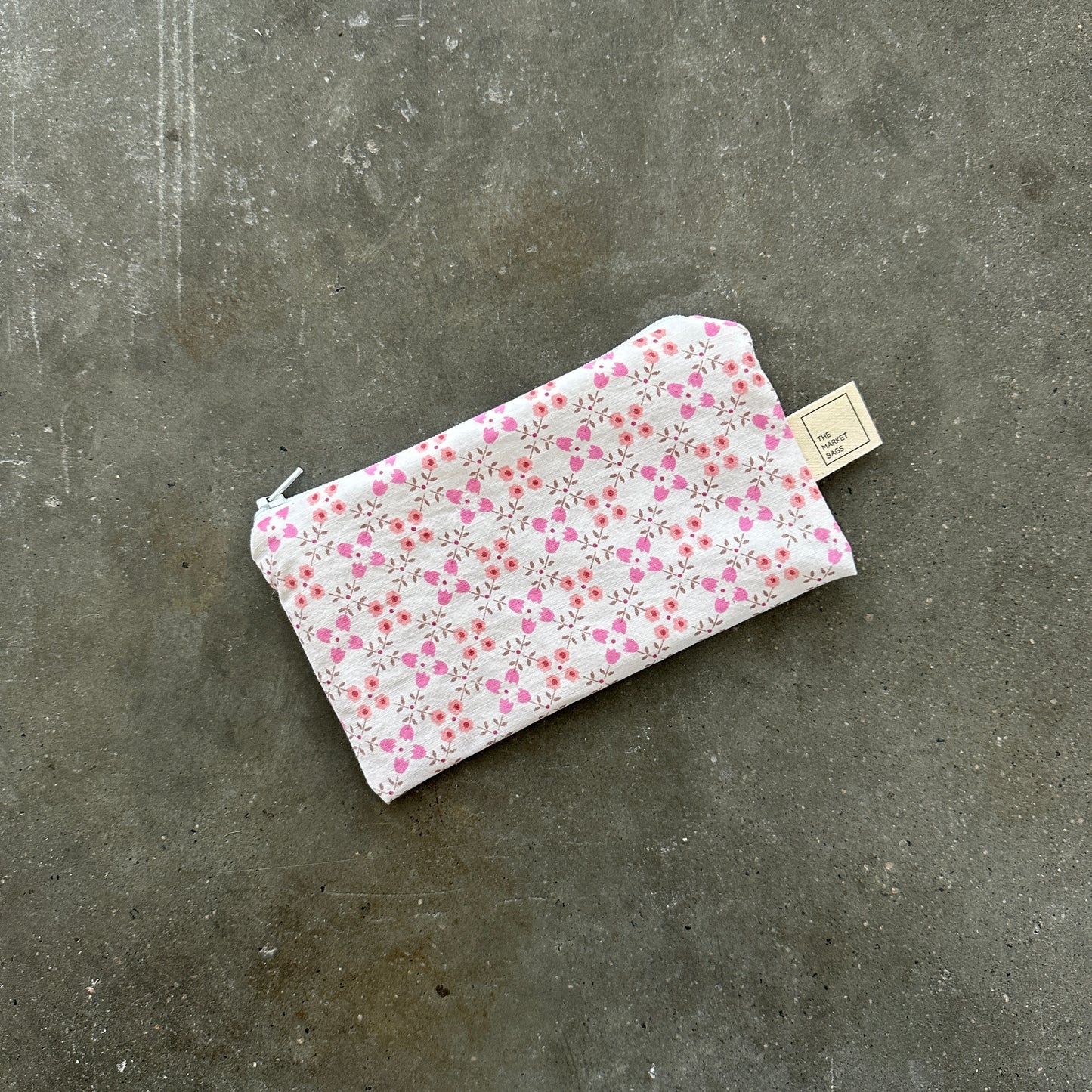Water Resistant Snack Bag - Pink Petals