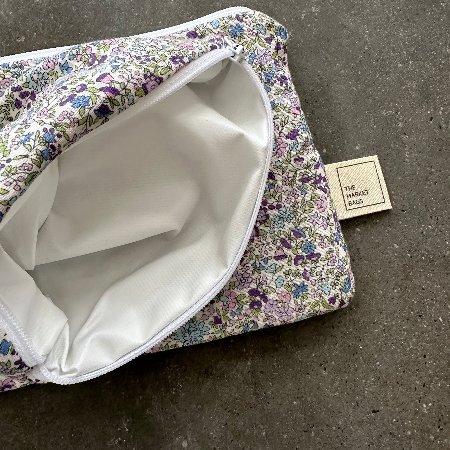 Water Resistant Snack Bag - Spring Blooms