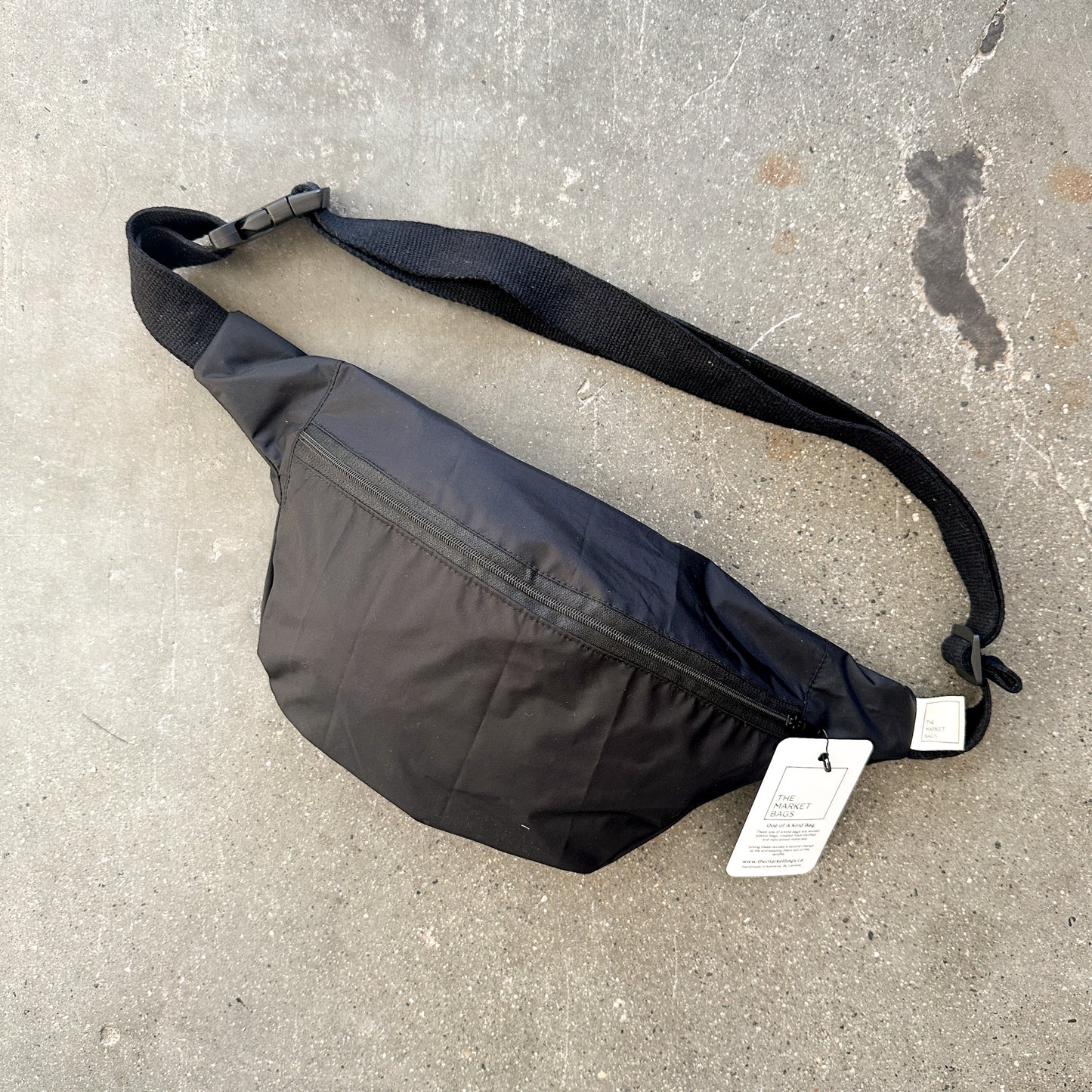 The Cross Body Bag - Helly Hansen Reworked (Waterproof)