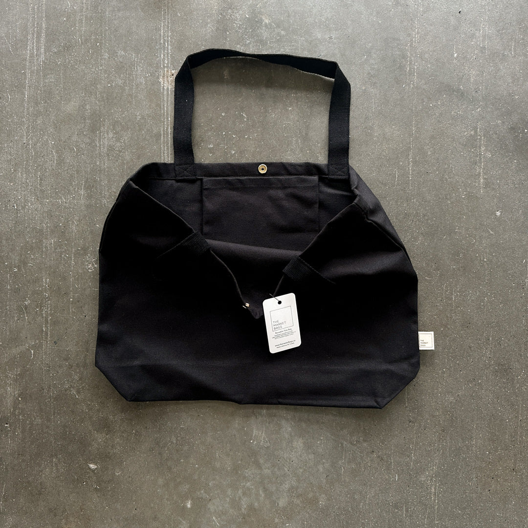 The Oversized Tote - Black