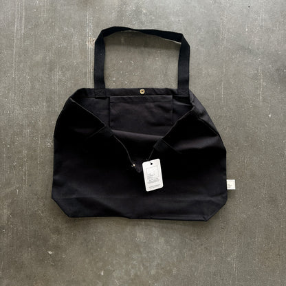 The Oversized Tote - Black